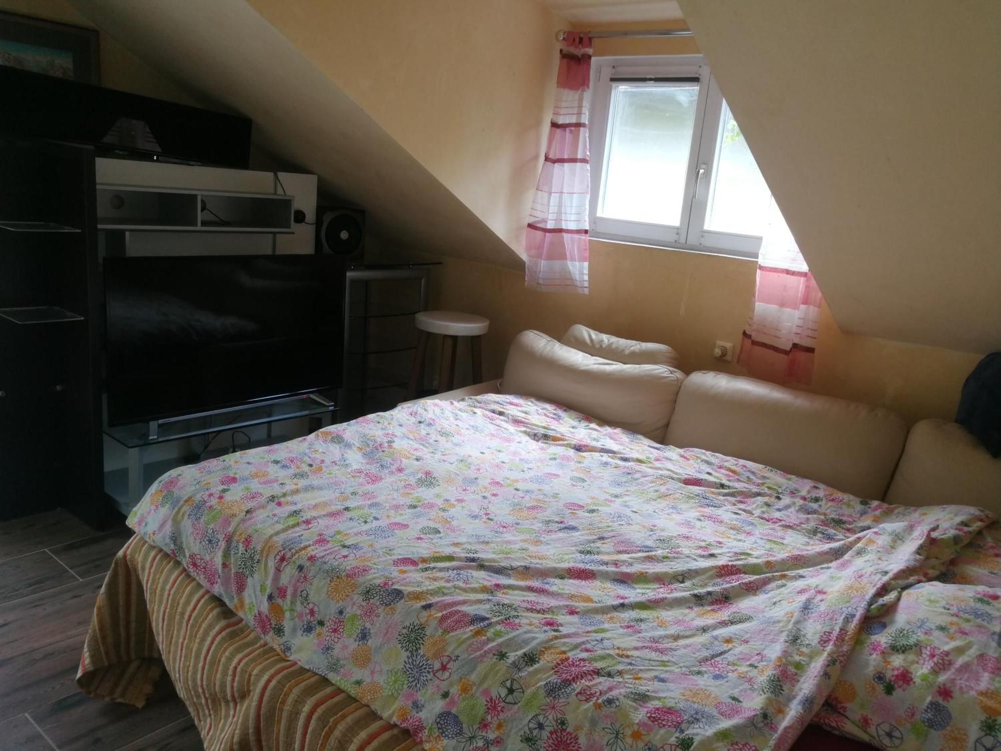 Wohlfuehloase - Zimmer, Appartment - Im Herzen Starnbergs Room photo