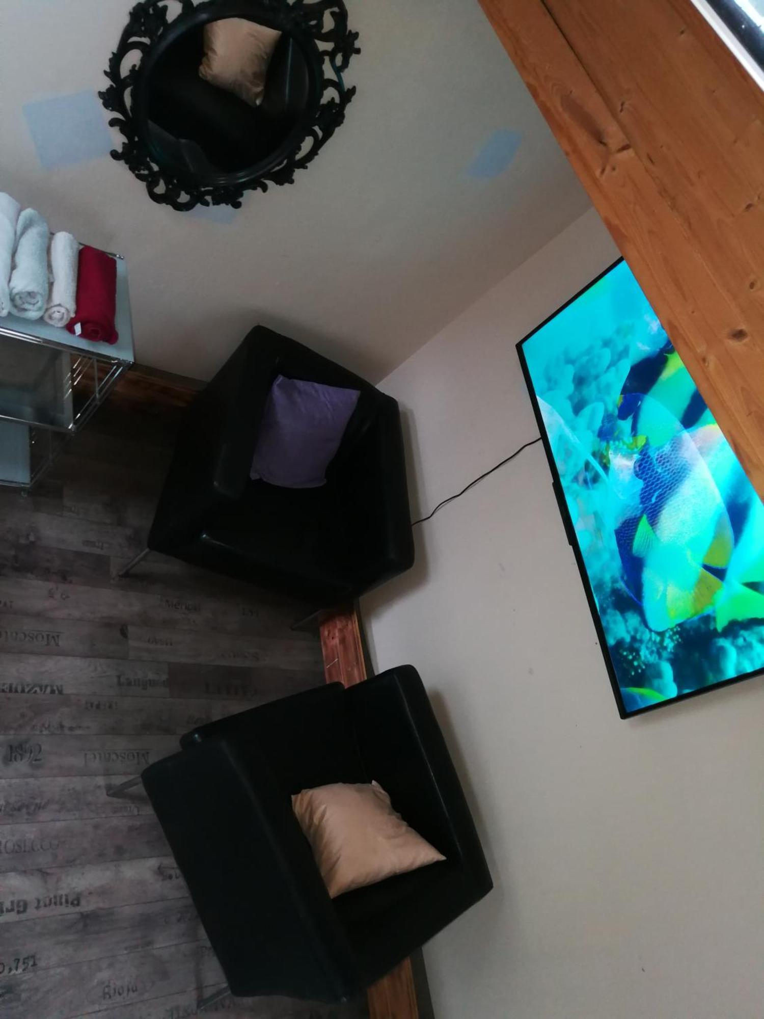 Wohlfuehloase - Zimmer, Appartment - Im Herzen Starnbergs Room photo