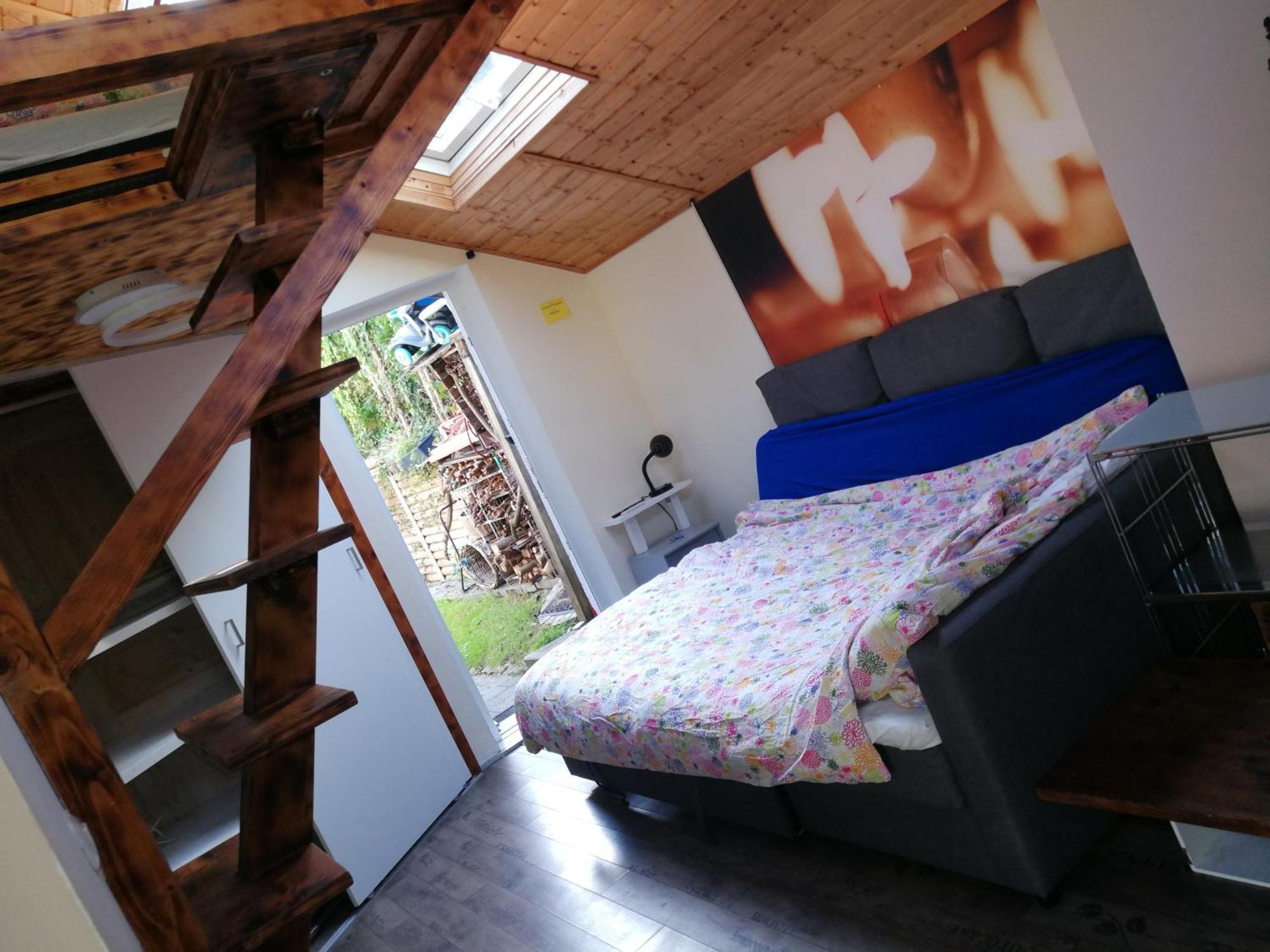 Wohlfuehloase - Zimmer, Appartment - Im Herzen Starnbergs Room photo